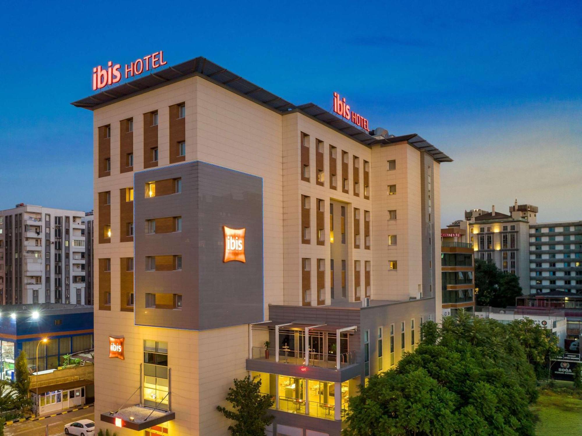 Hotel Ibis Adana Exterior foto