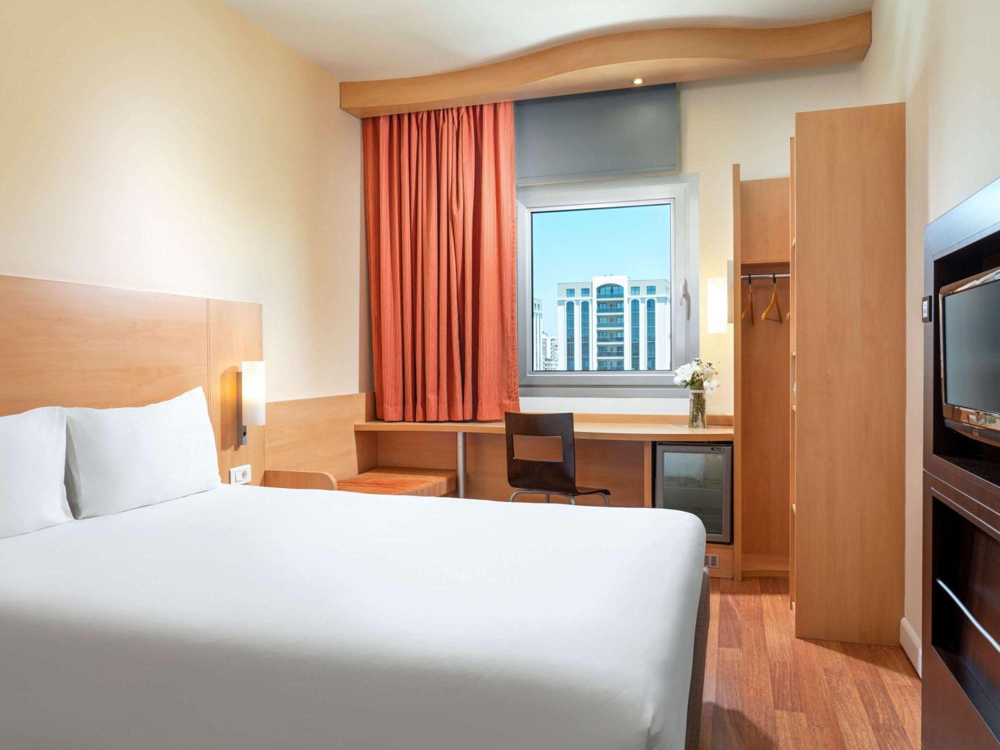 Hotel Ibis Adana Exterior foto